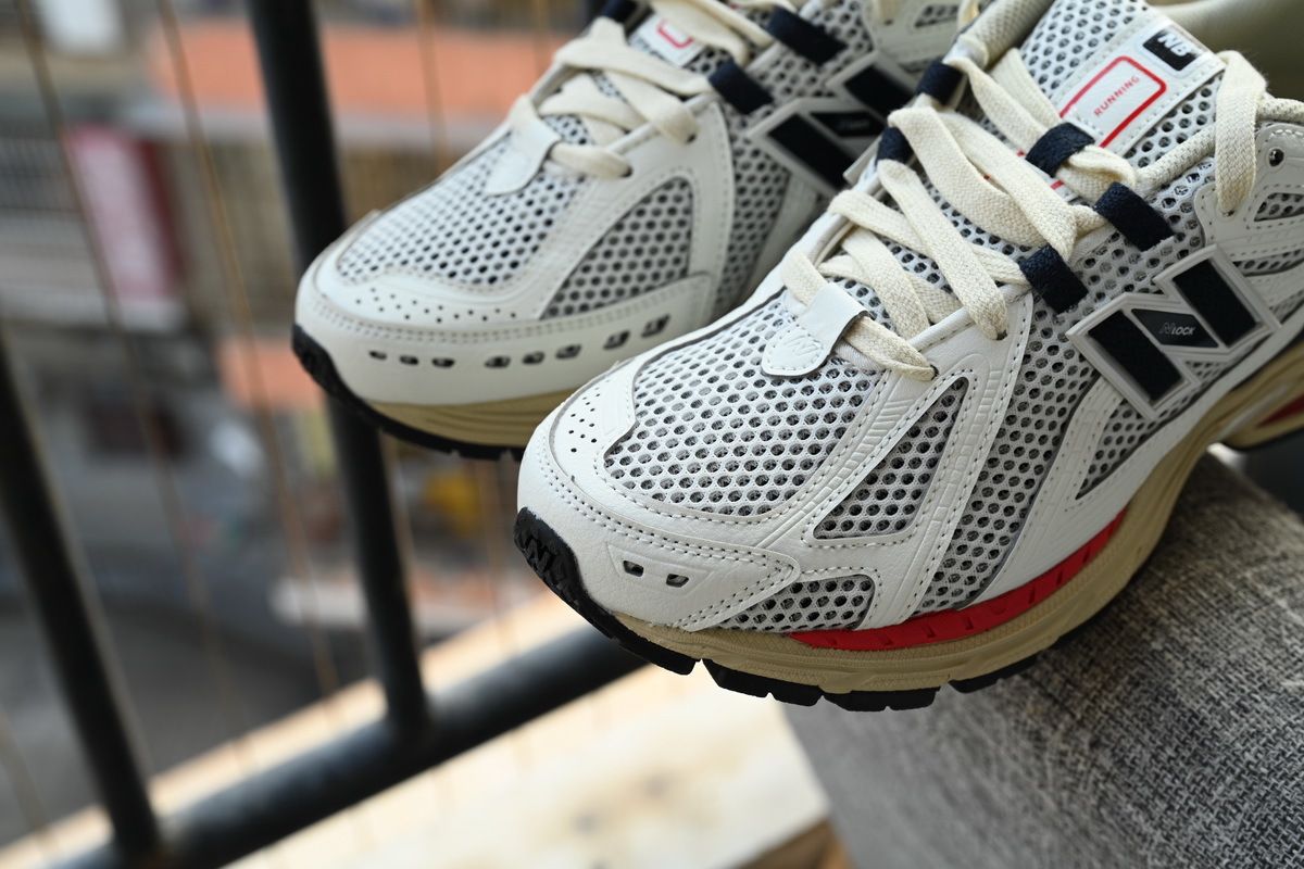 NEW BALANCE Greyish Red M1906RR