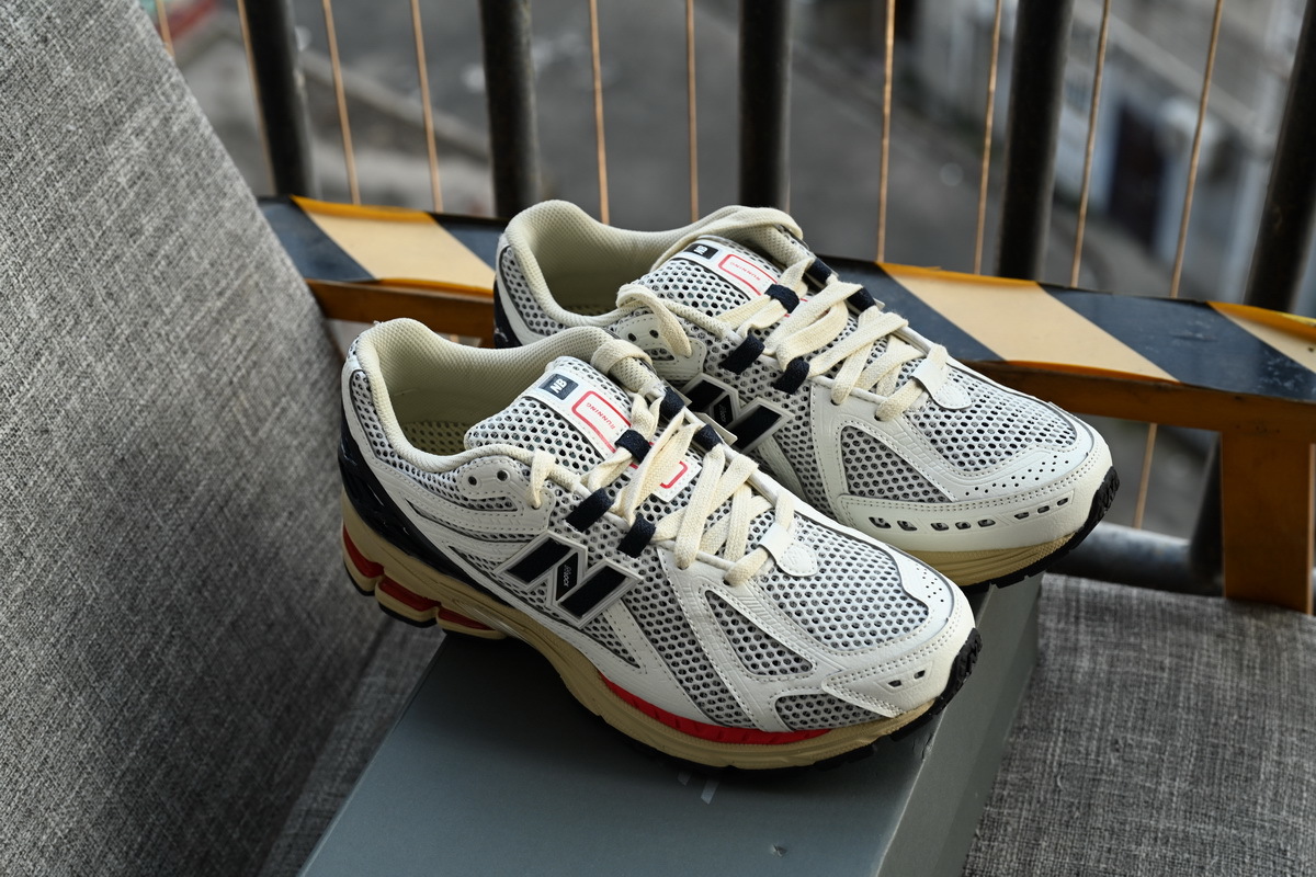 NEW BALANCE Greyish Red M1906RR