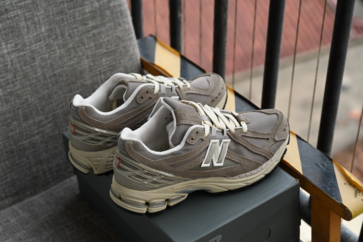 NEW BALANCE Khaki Grey M1906RL