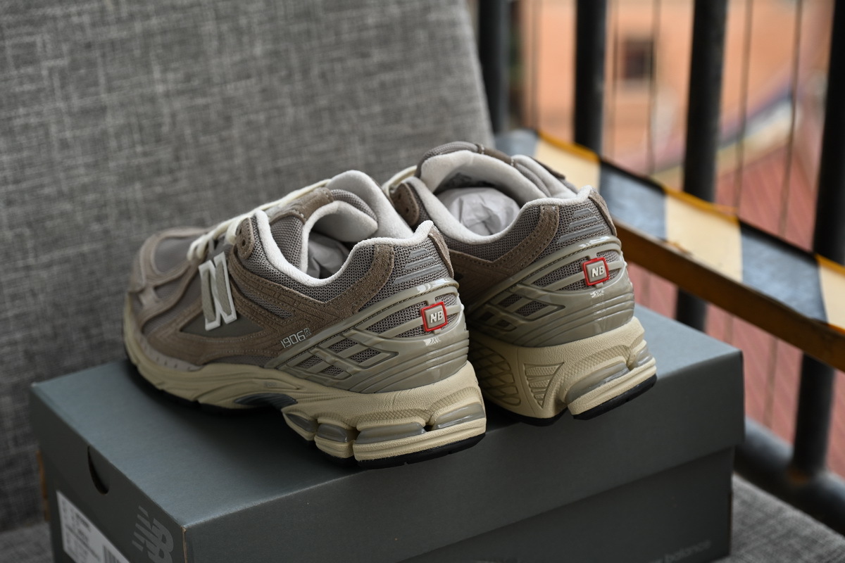 NEW BALANCE Khaki Grey M1906RL