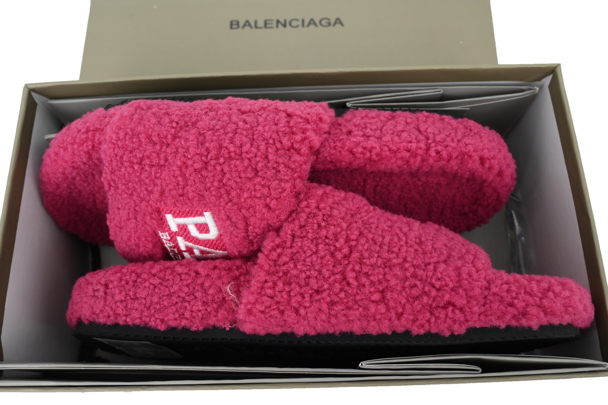 Balenciaga Fuchsia Pink Slippers 654747-W2DO2-5501