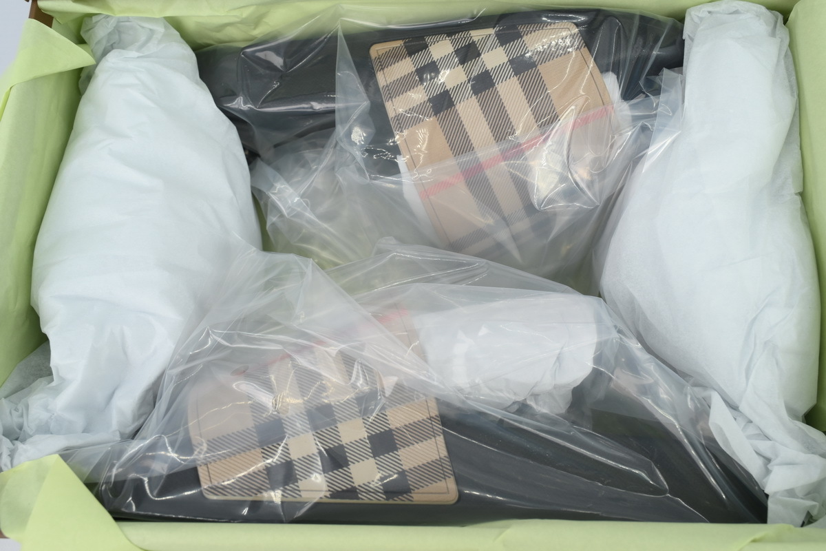 Burberry Khaki Slippers 80242321