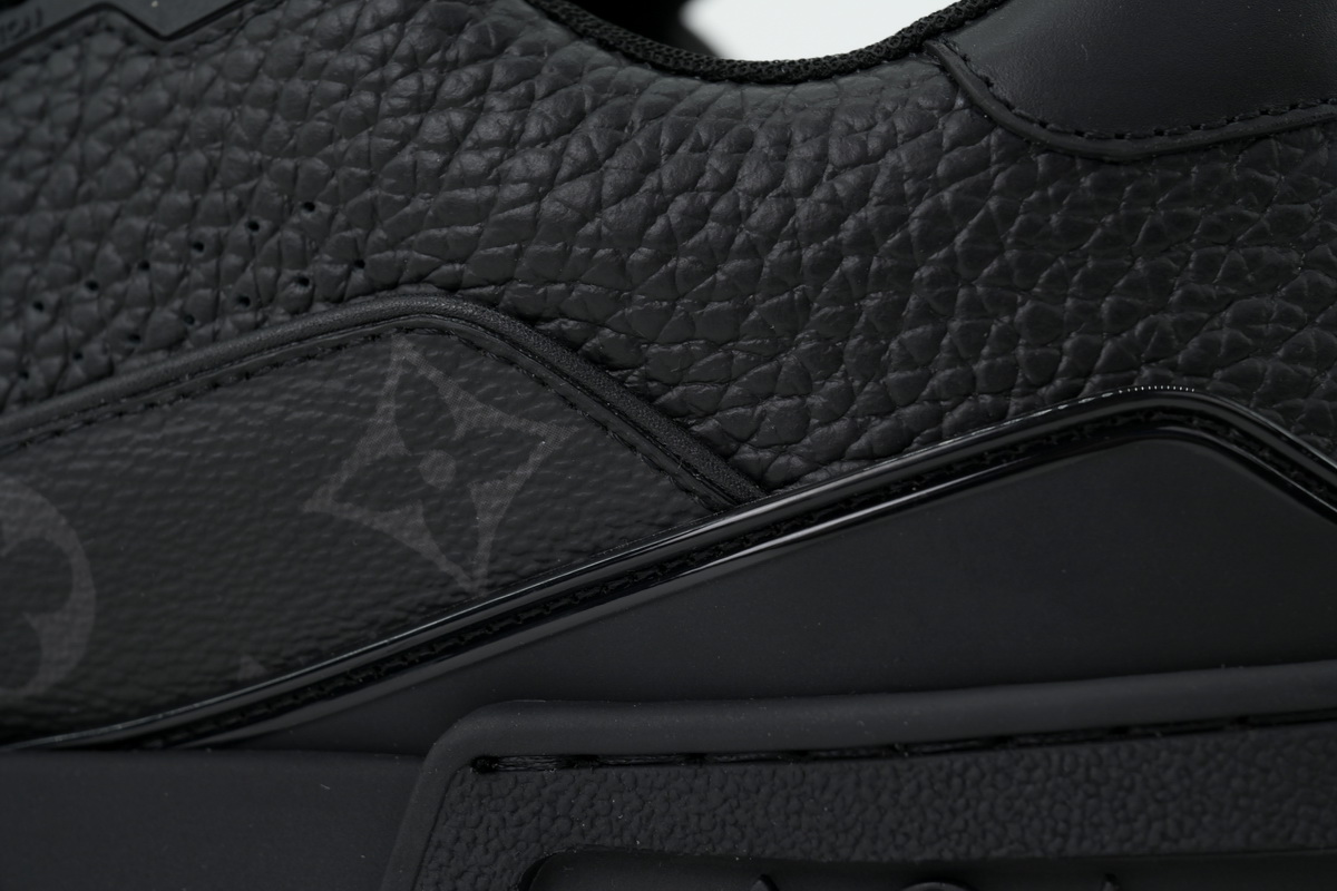 FLAME God LOUIS VUITTON Trainer Sneakers Black 1ADH49