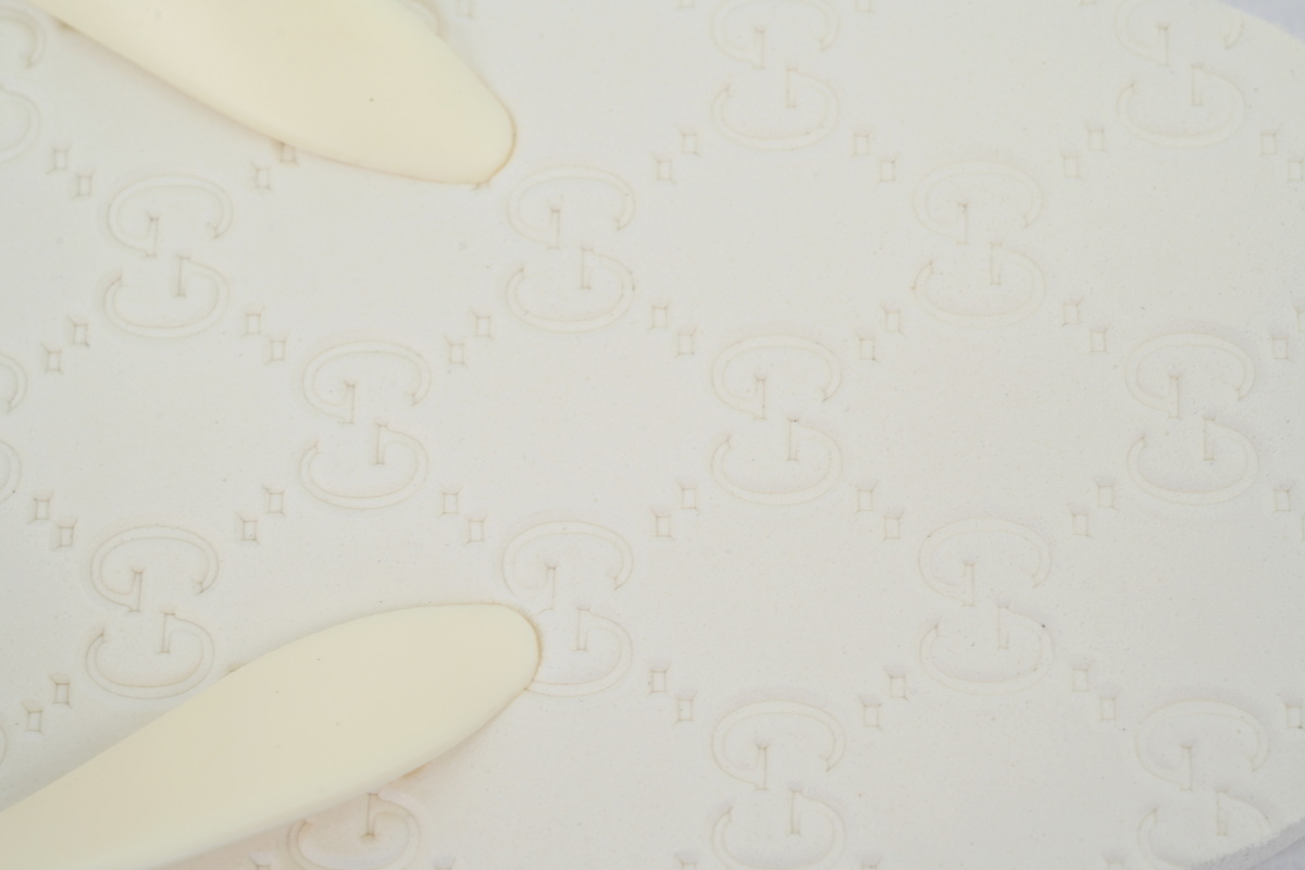 Gucci Printed Rice White Slippers 692882 JFA00 9022