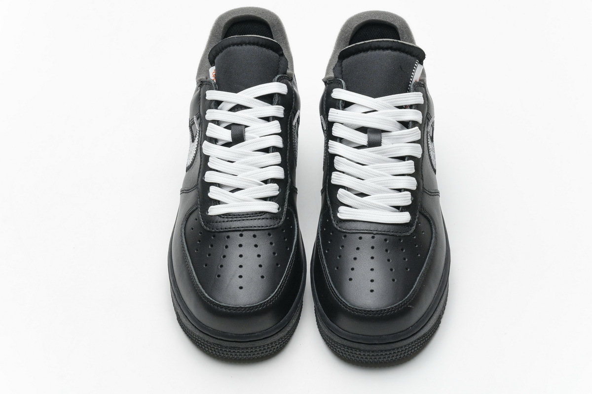 OFF-White X Air Force 1 ’07 Low MOMA AV5210-001
