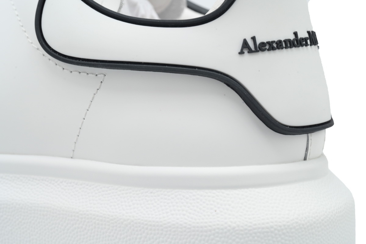 Alexander McQueen Sneake White Black 85730342
