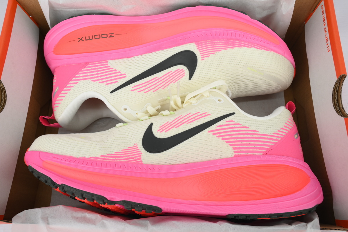 Nike Vomero 18 'Sail Hyper Pink' IB7315-100
