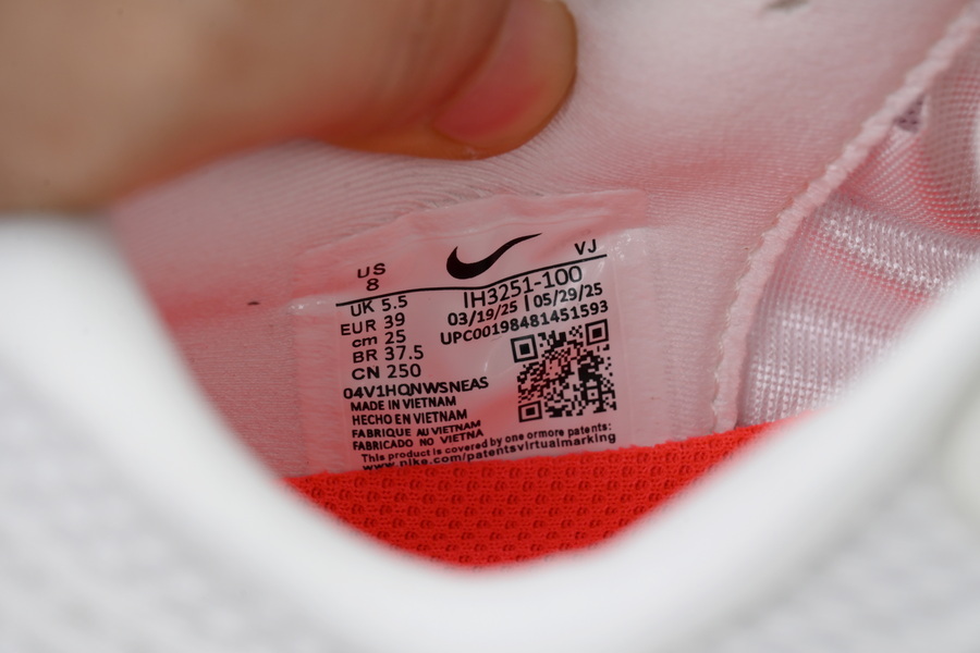 Nike Vomero Plus Extra Wide 'White Bright Crimson Black' IH3251-100