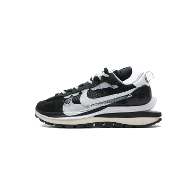 Sacai x Nike Pegasua Vaporfly Black White CI9928-001 01