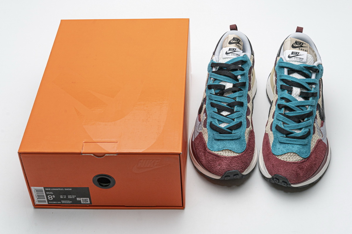 Sacai x Nike Pegasua Vaporfly String Black Villain Red CI9928-301