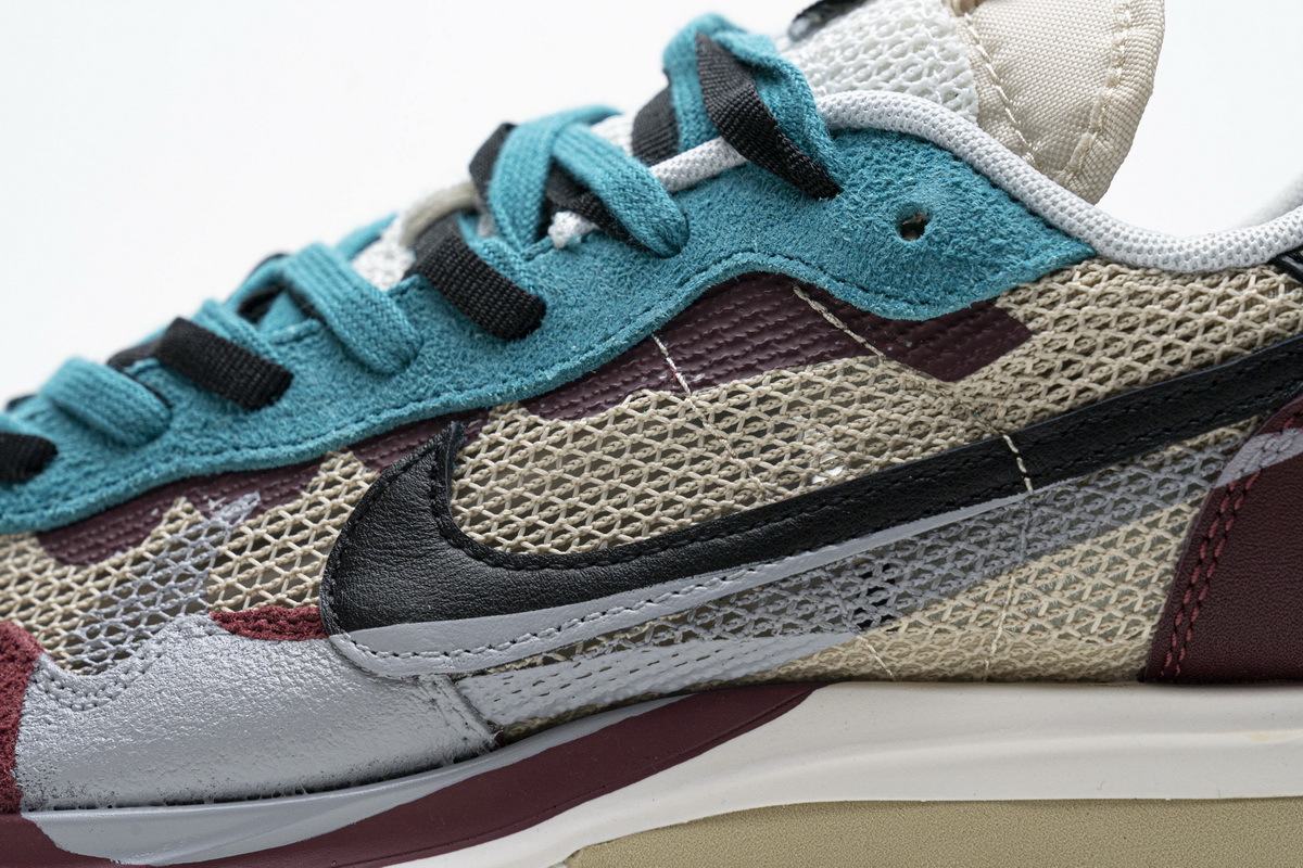 Sacai x Nike Pegasua Vaporfly String Black Villain Red CI9928-301