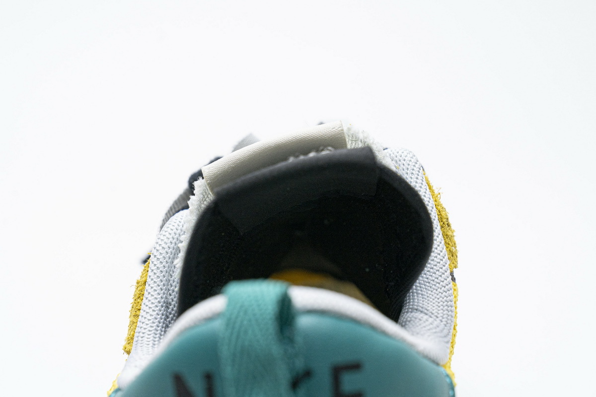 Sacai x Nike Pegasua Vaporfly Yellow Green CV1363-700