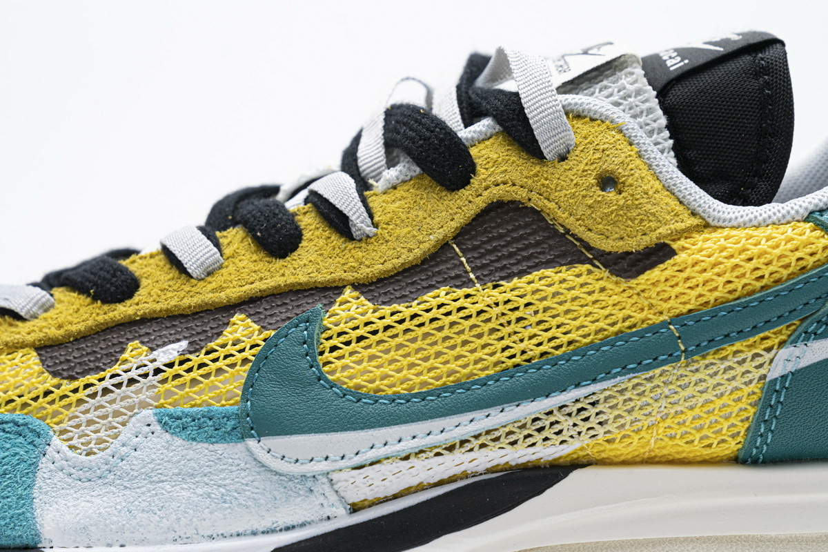 Sacai x Nike Pegasua Vaporfly Yellow Green CV1363-700