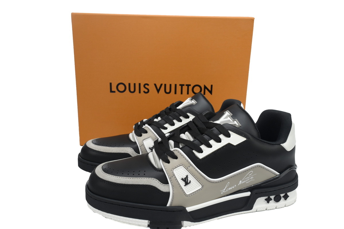 Louis Vuitton Trainer Black Gray White 54 1AAHS3