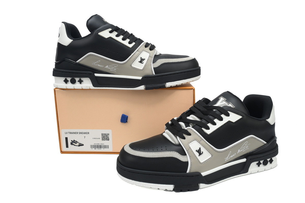 Louis Vuitton Trainer Black Gray White 54 1AAHS3