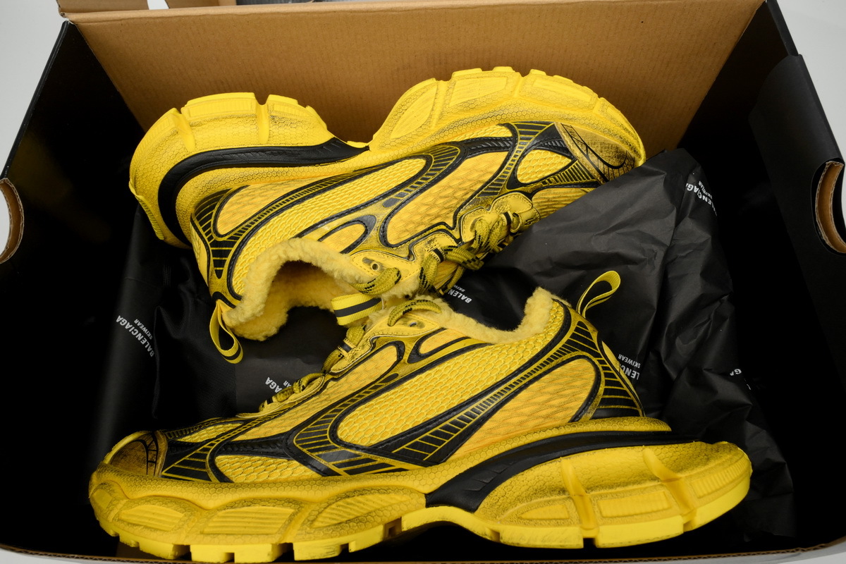 Balenciaga 3XL Yellow Ice Velvet 766034 WSXR2 7010