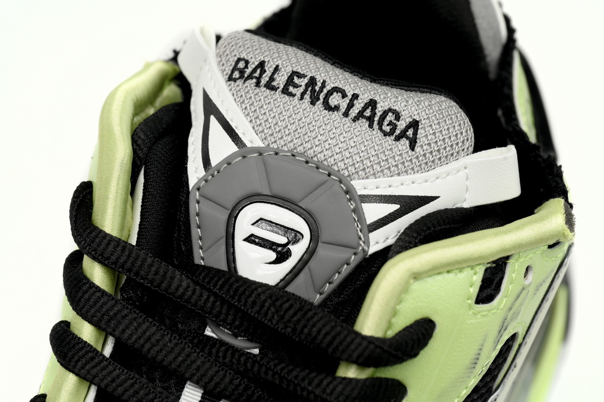 Balenciaga Runner Black Green 677403 W3RB5 5179