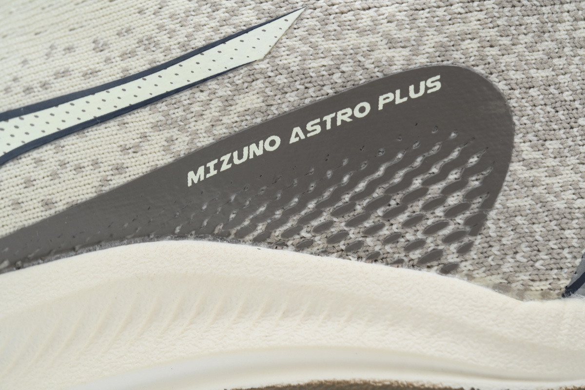 Mizuno Astro Plus 'Off White Brown' D1GH240109