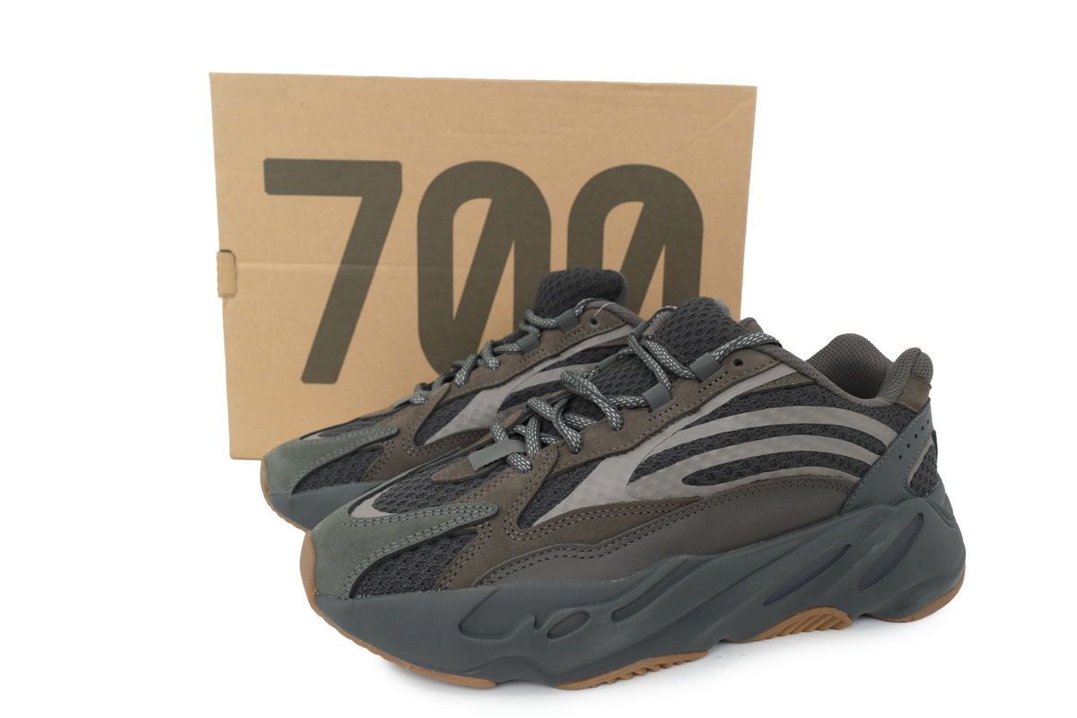 Adidas Yeezy Boost 700 V2 Geode EG6860