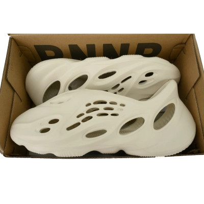 adidas Yeezy Slippers Foam Runner Ararat G55486 02