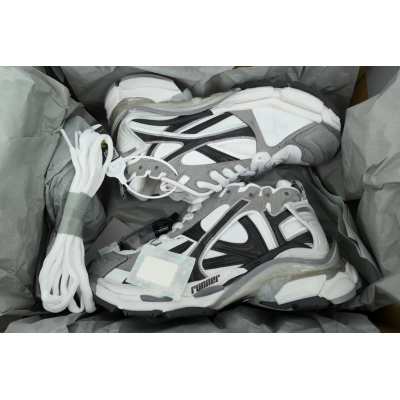 Balenciaga Runner Grey And Red7 LED 853223 WRNLD 9012 02