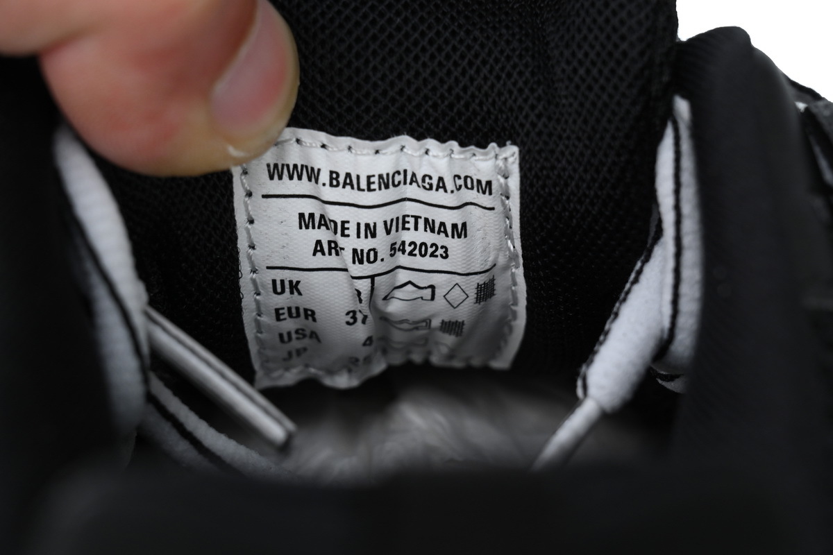 Balenciaga Track Sneaker Black and White 542023 W3AC1 1090