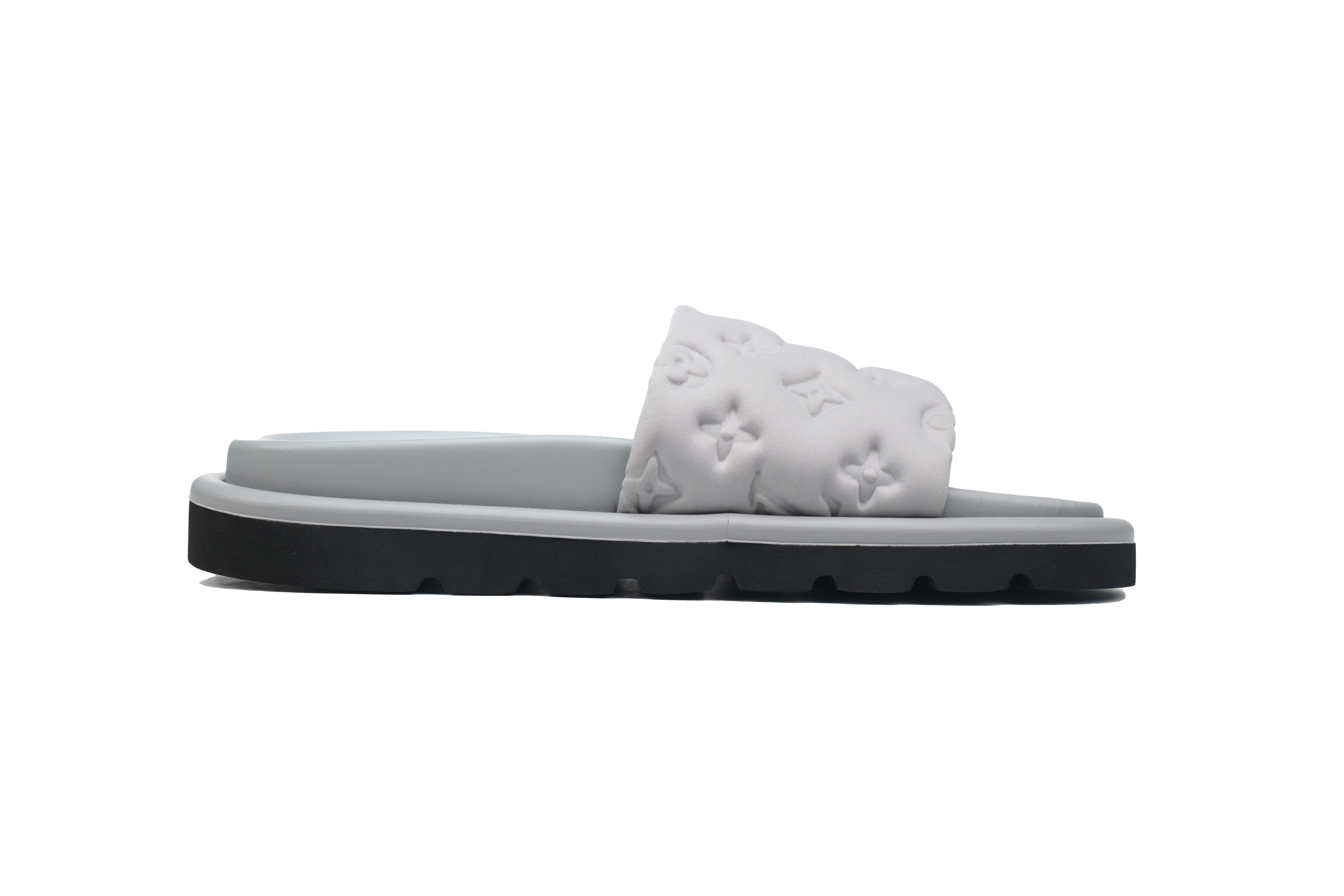 LOUIS VUITTON Pool Pillow Comfort Grey Slippers 1AGV0