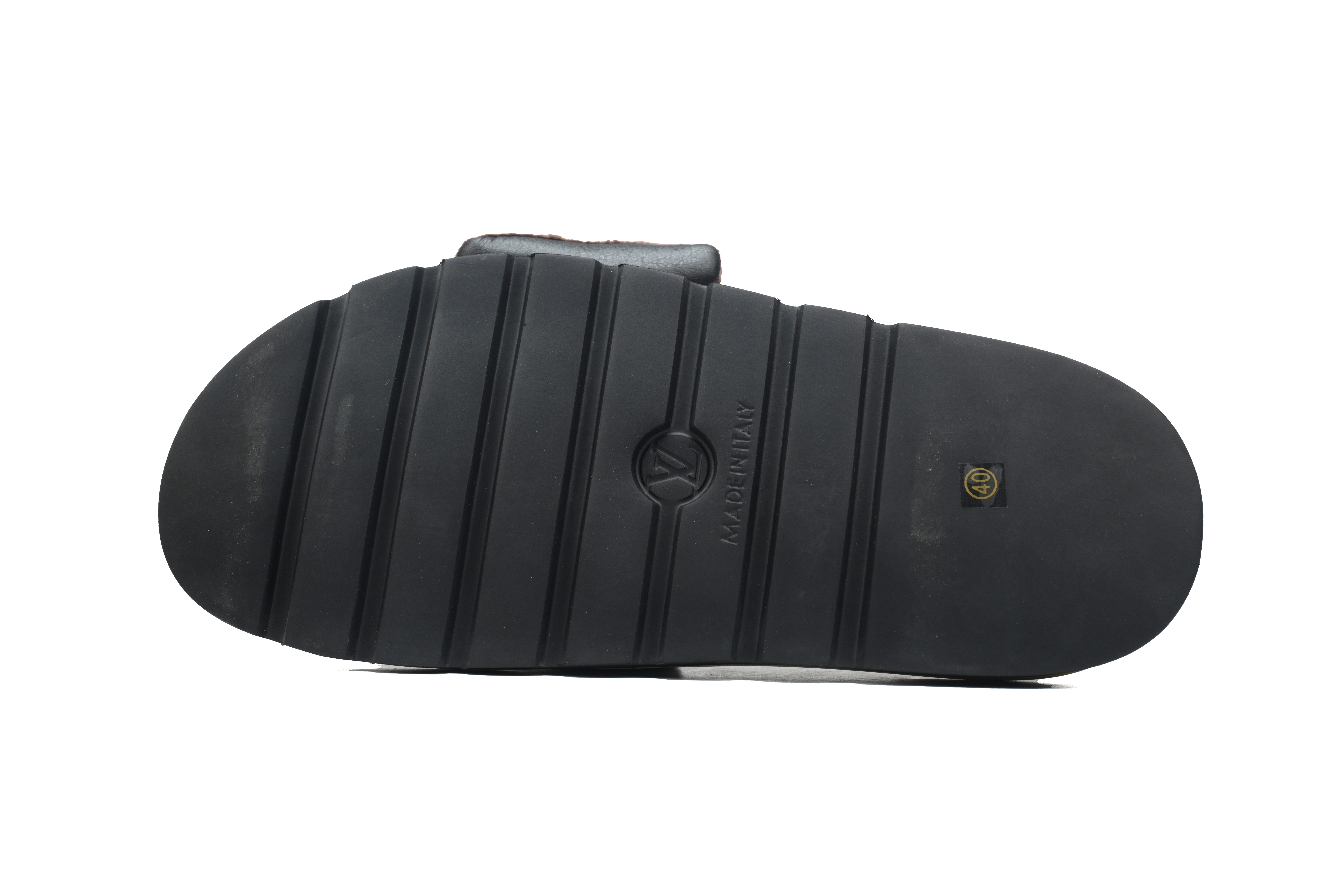 LOUIS VUITTON Pool Pillow Comfort Monogram Slippers 1A98G0
