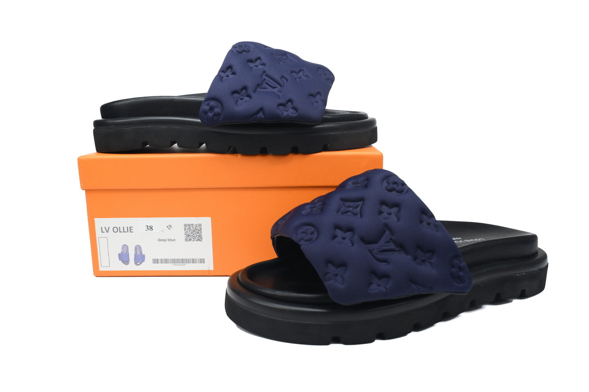 LOUIS VUITTON Pool Pillow Comfort Slippers 23603243