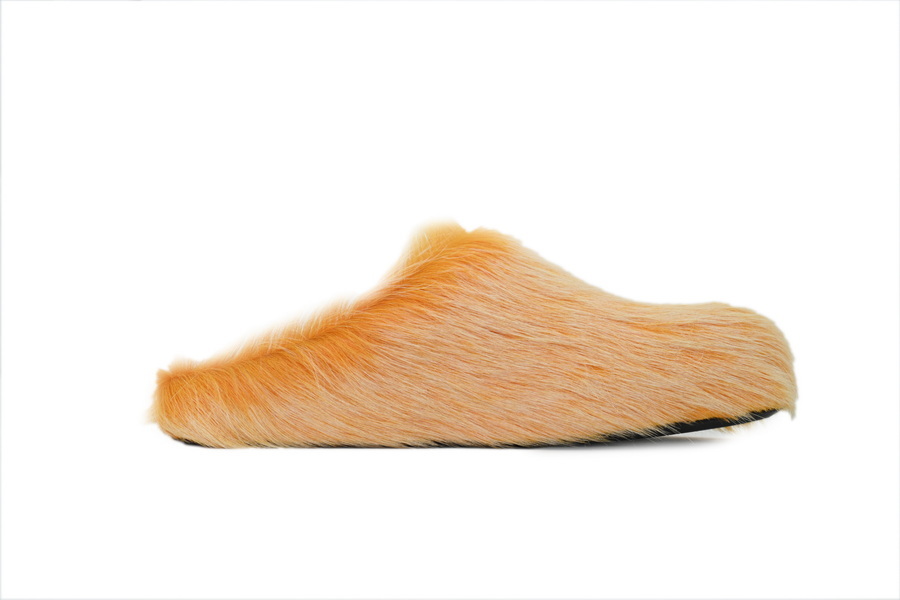MARNI Long-hair Calfskin Fussbett Tan Slippers 00W74