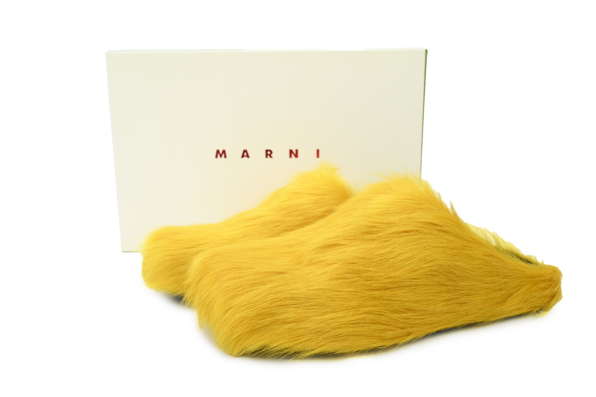 MARNI Long-hair Calfskin Fussbett Yellow Slippers SBMR000600P412200Y16