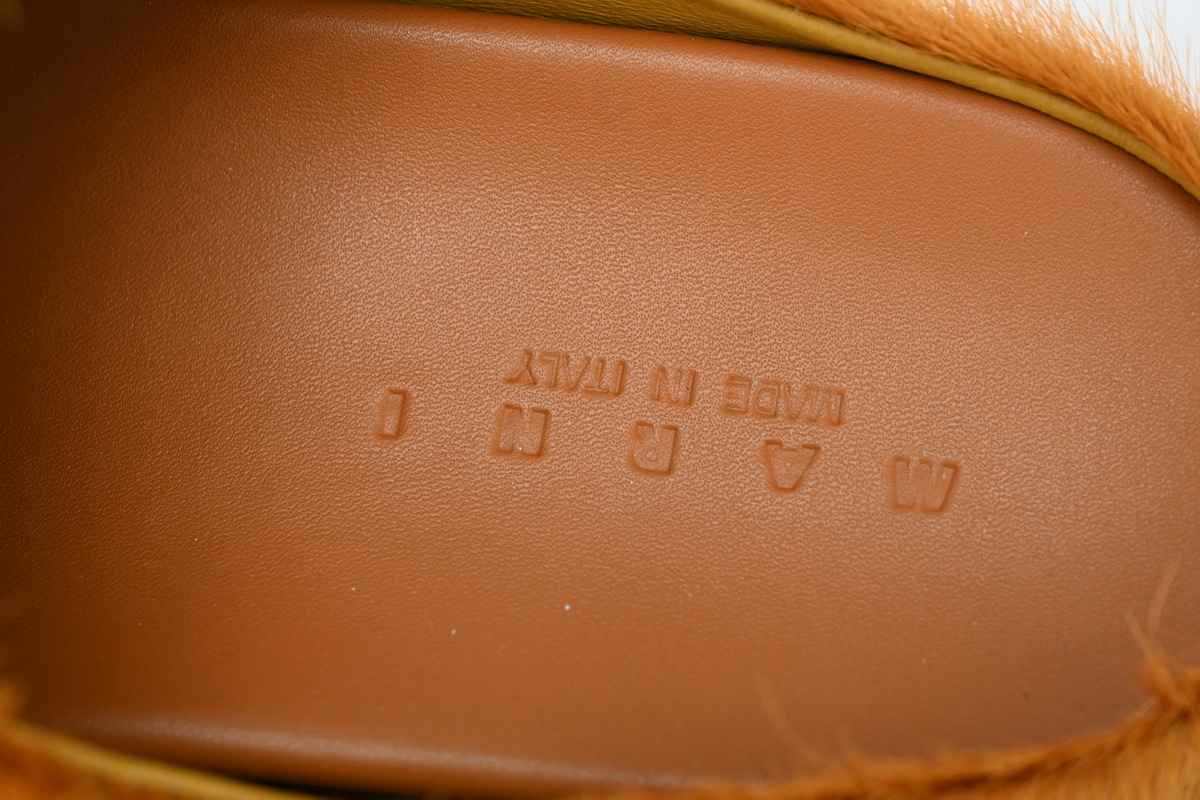 MARNI Long-hair Calfskin Fussbett Yellowish Brown Slippers SBMR000600P412200R09