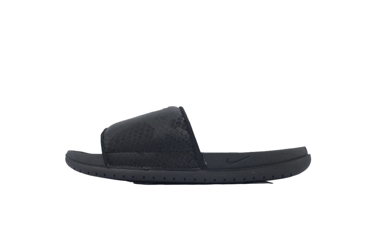 Nike Kobe Bryant x Offcourt Slide Black Slippers IF2870-001