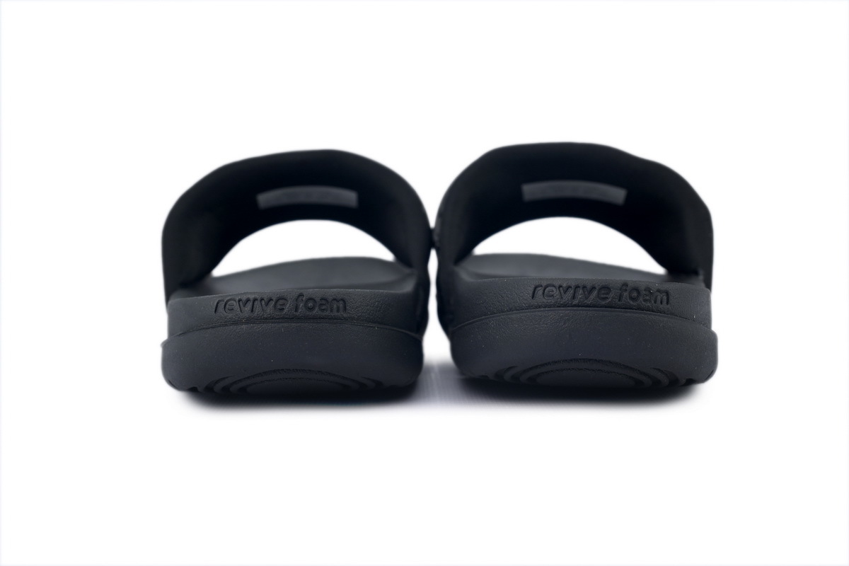 Nike Kobe Bryant x Offcourt Slide Black Slippers IF2870-001