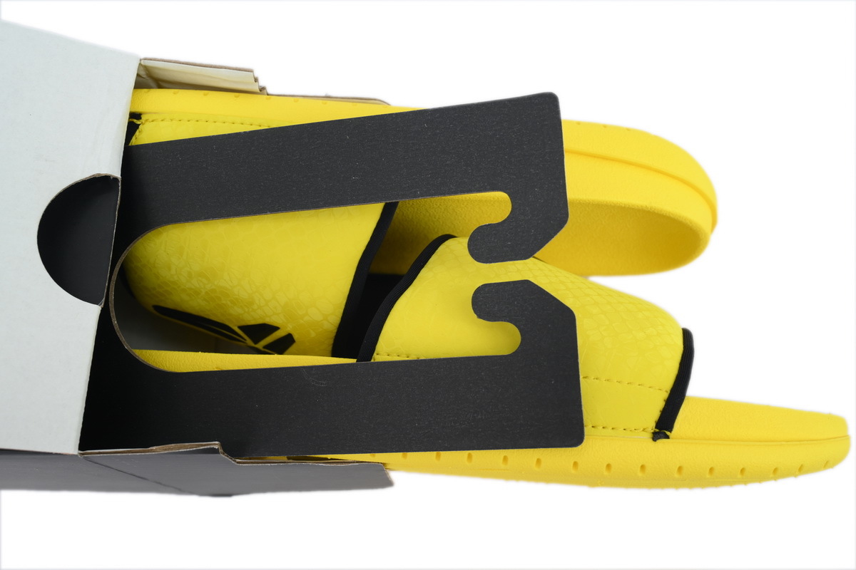 Nike Kobe Bryant x Offcourt Slide Black Yellow Slippers IF2870-700