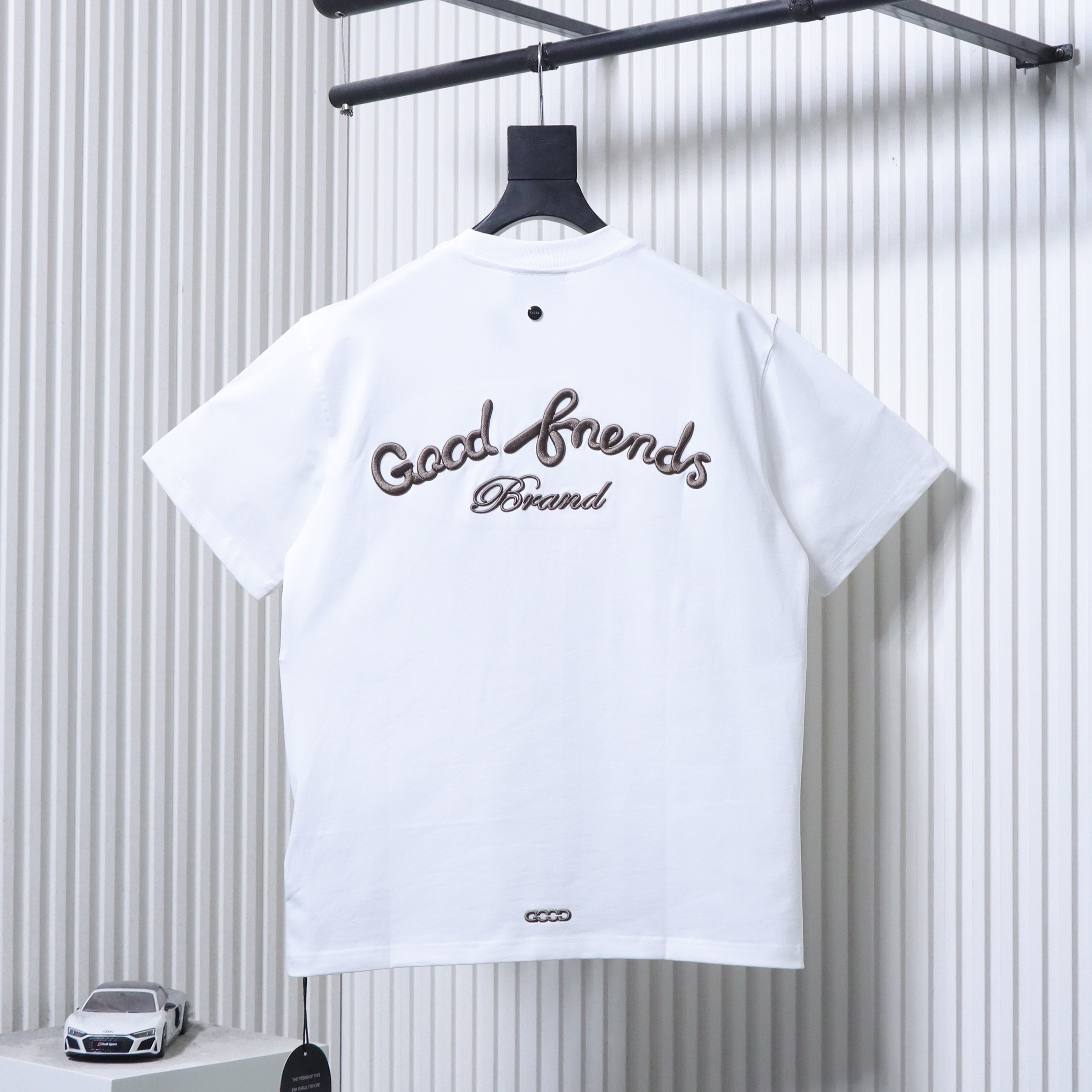 GOODBRAND 26SS Sofa Cat Short Sleeve T-Shirt