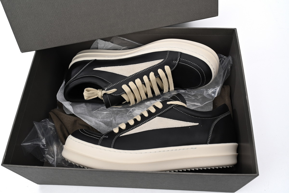 Rick Owens Vintage Low Sneaker in Calf Leather Black white RU01C4897-LPO-911