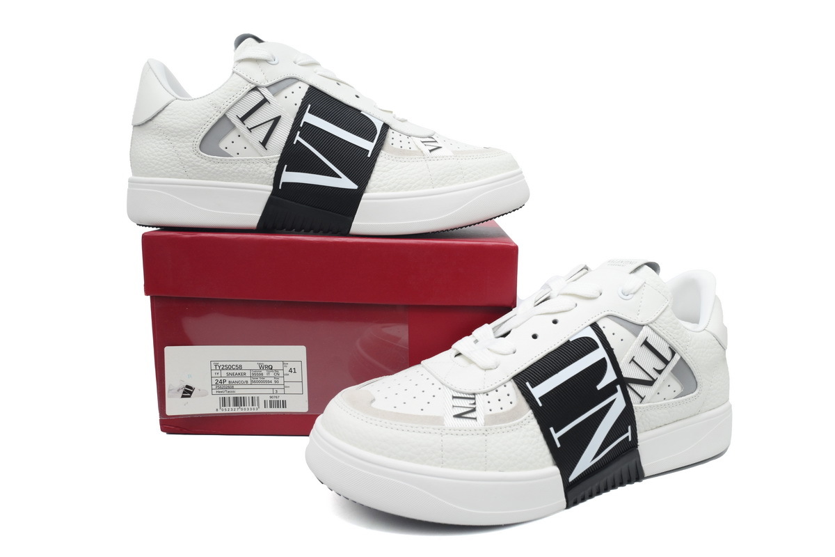 Valentino Garavani VL7N Low Sneakers White Black 4Y2S0C58WRQ24P