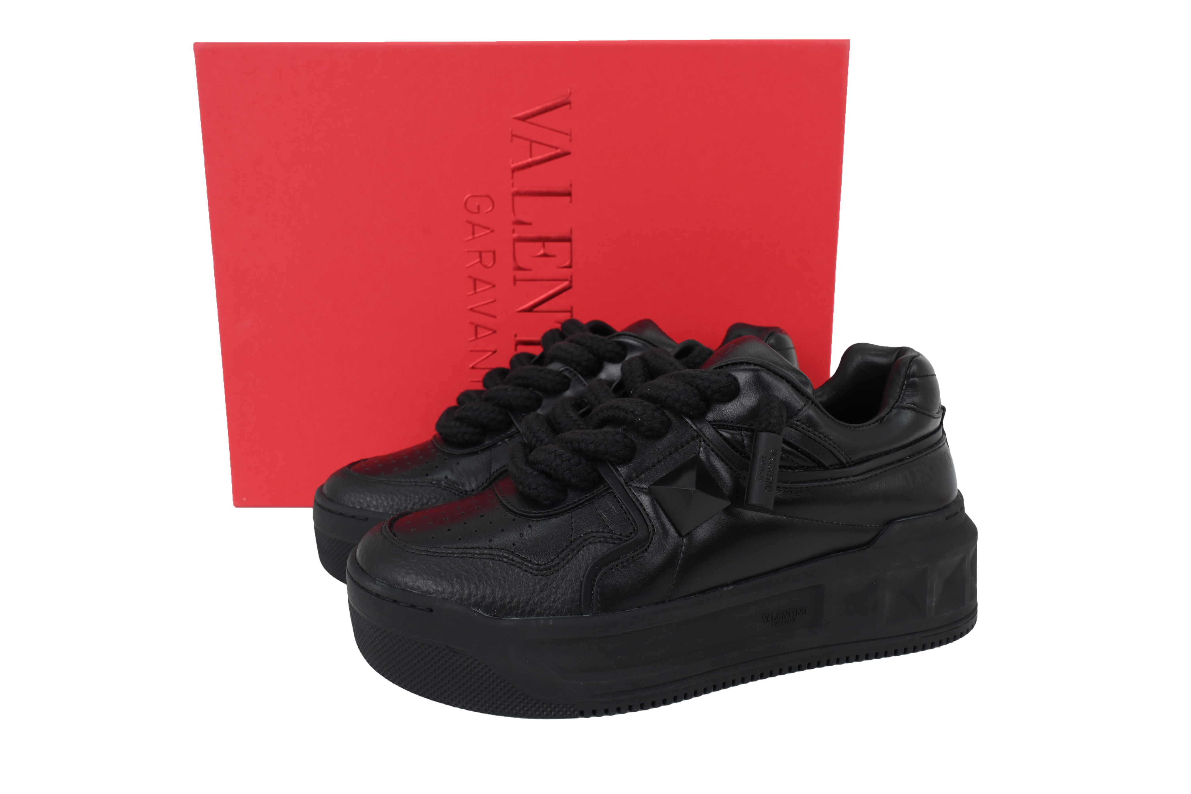 Valentino ONE STUD XL Nappa Leather Low-Top Sneaker Black 1Y0S0G37XTM0NO