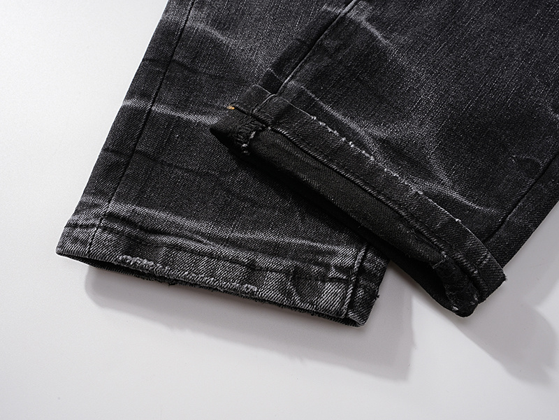 AMIRI AM328 Denim Jeans