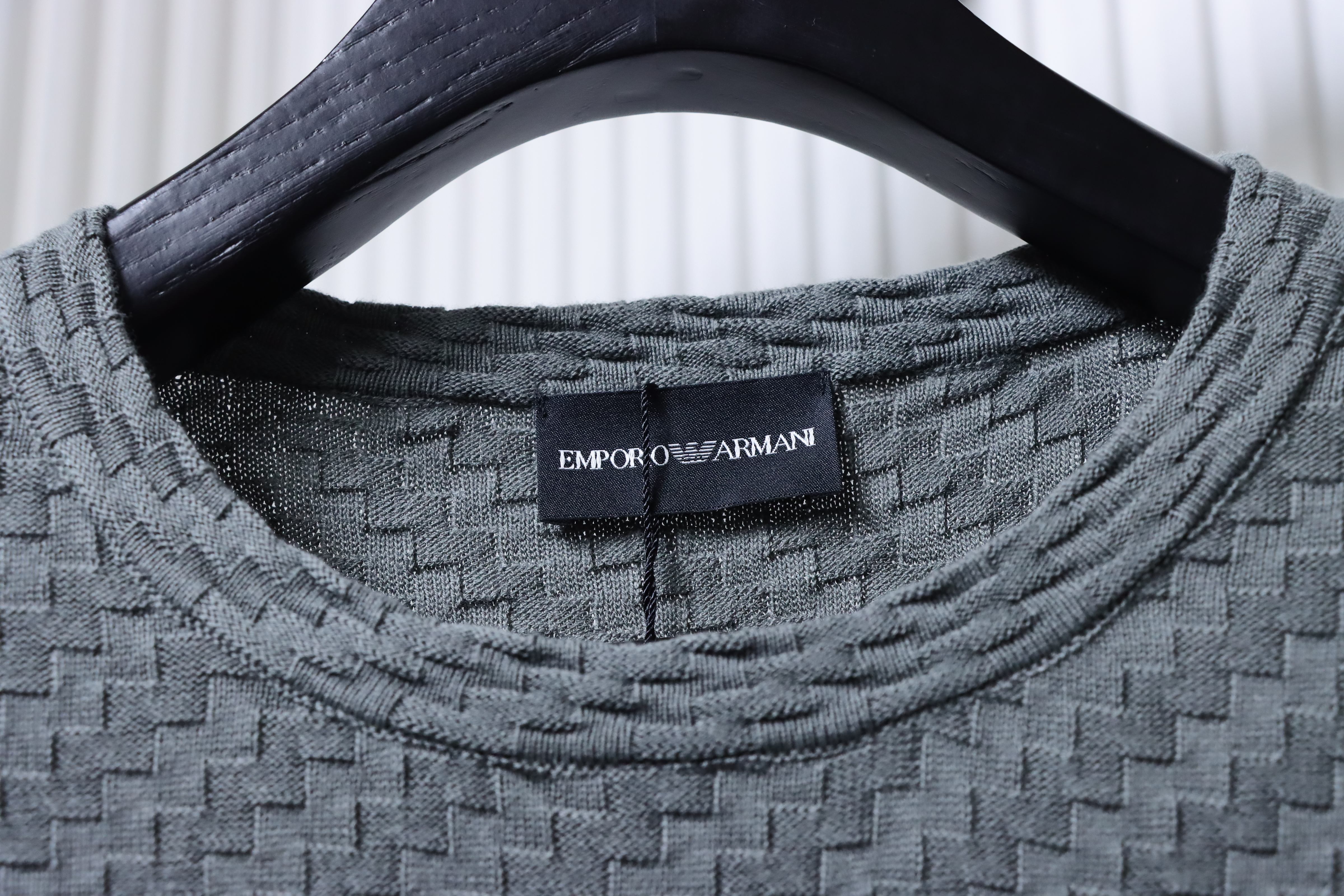 Armani Crew Neck Knit Short Ash Sleeve T-Shirt