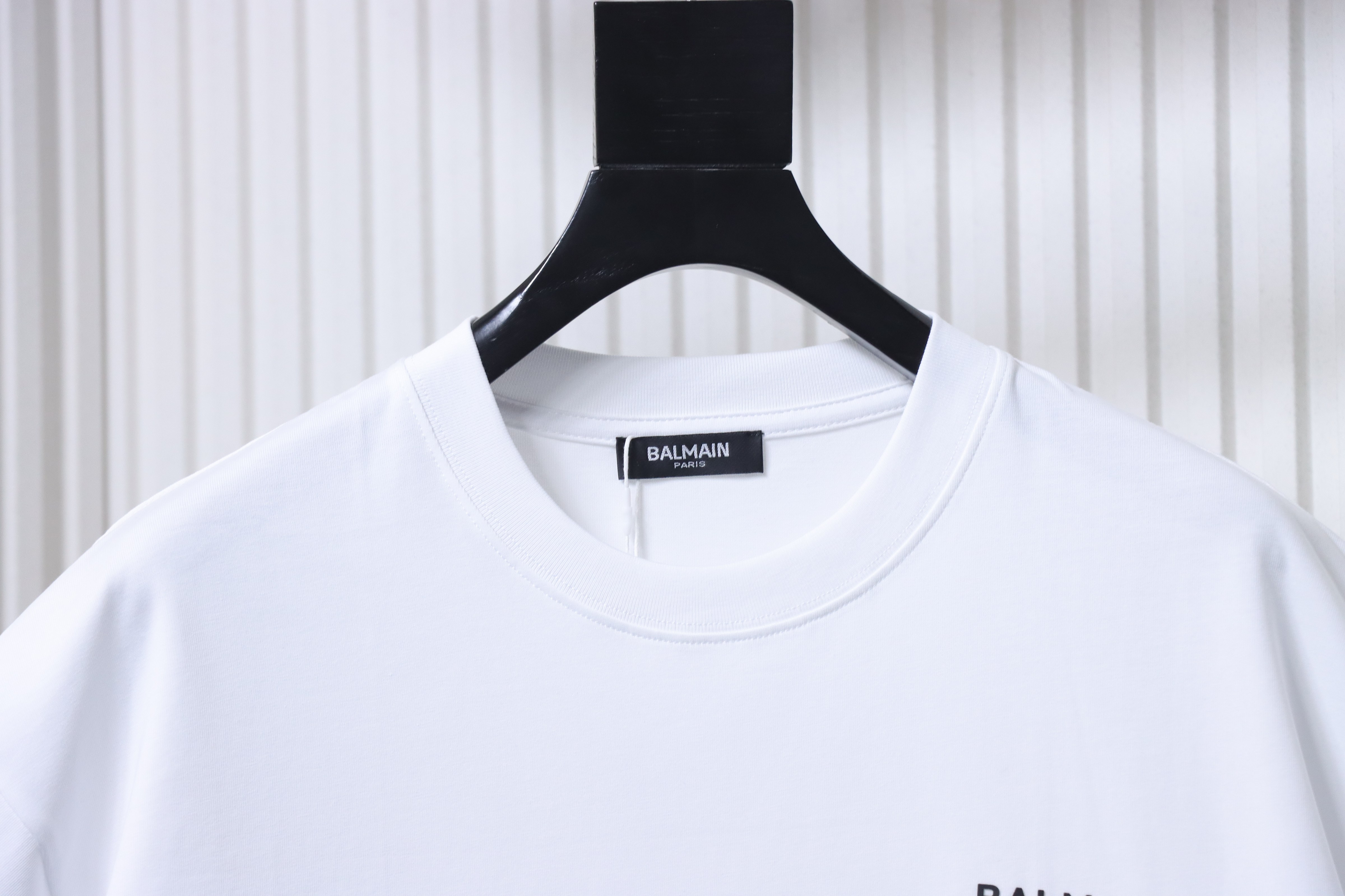 Balmain 26SS Minimal Rubberized Small Logo Short Sleeve T-Shirt