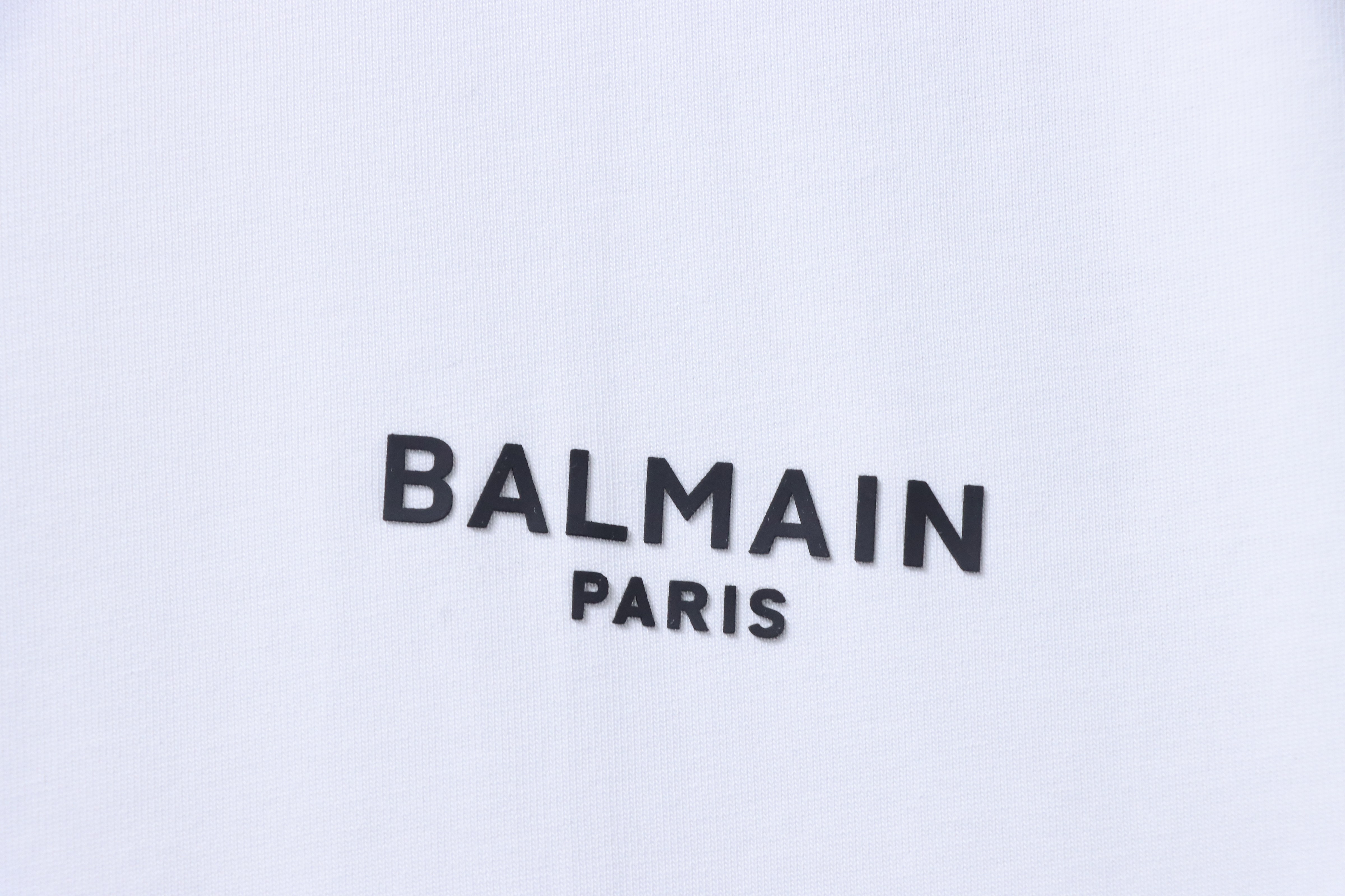 Balmain 26SS Minimal Rubberized Small Logo Short Sleeve T-Shirt