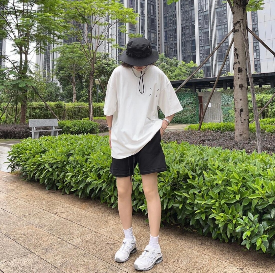 Maison Margiela Back Number Shadow Print Short White Sleeve T-Shirt