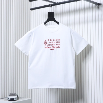 Maison Margiela Numeric Calendar Embroidery Short Sleeve T-Shirt 02