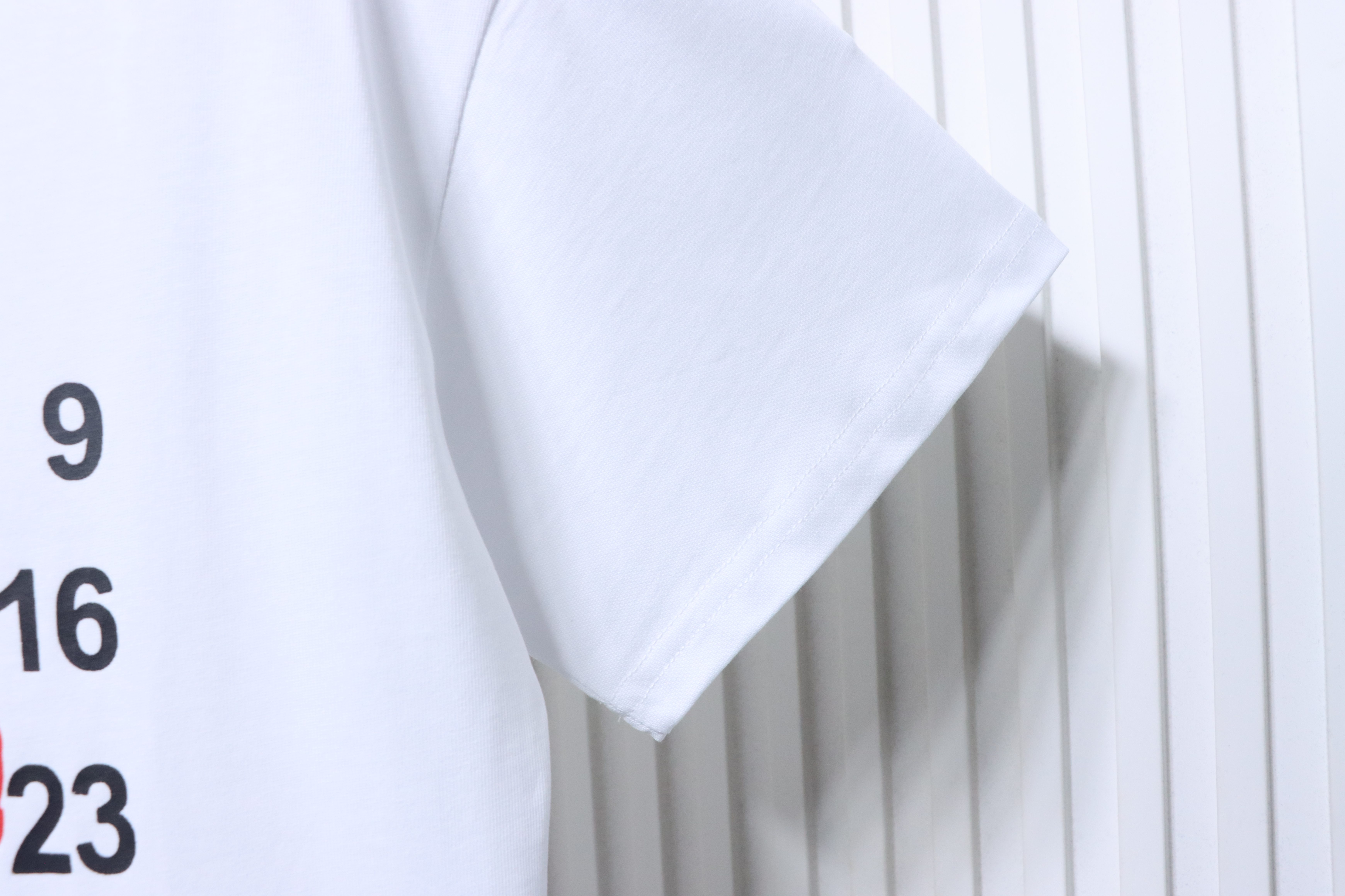 Maison Margiela Snake Limited Number Print Short White Sleeve T-Shirt