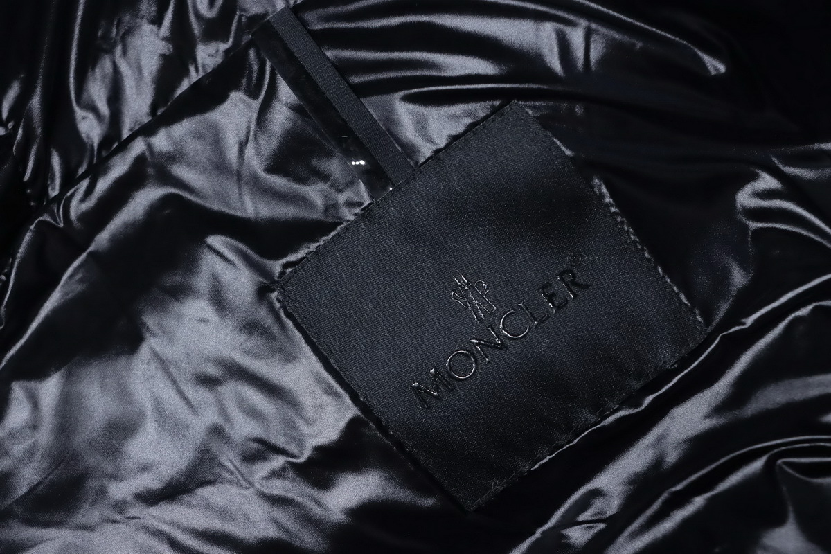 Moncler Madeira Black Label All-Black Short Down Jacket