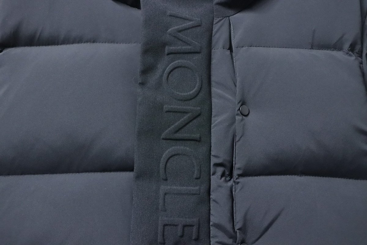 Moncler Madeira Black Label All-Black Short Down Jacket