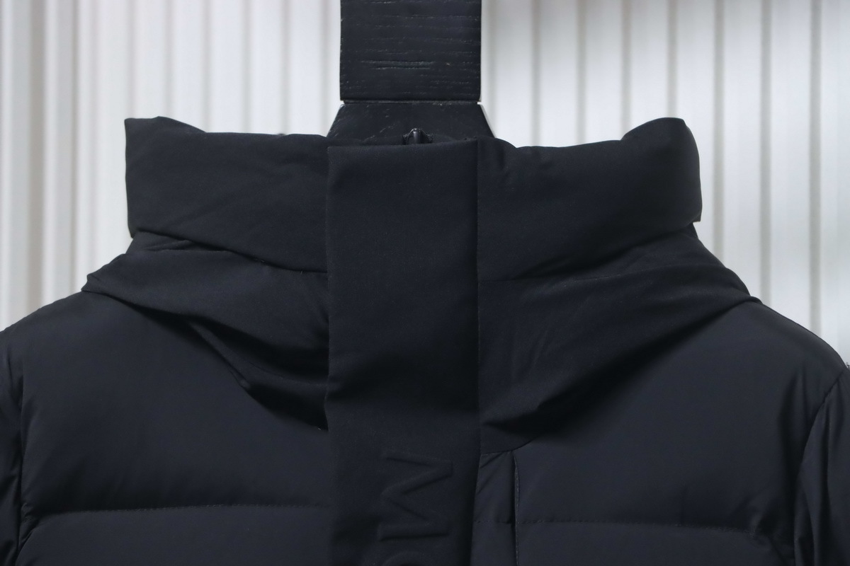 Moncler Madeira Black Label All-Black Short Down Jacket
