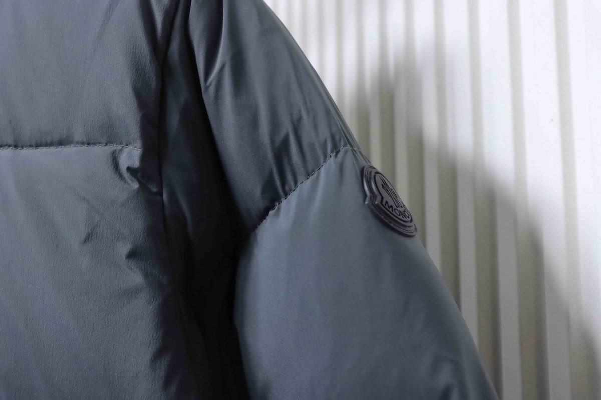 Moncler Madeira Black Label Black Grey Short Down Jacket